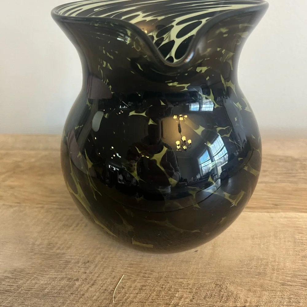 Mid Mod Green Black Speckled Glass Cocktail Pitcher Pier 1‎ 32 OZ Water Pitcher